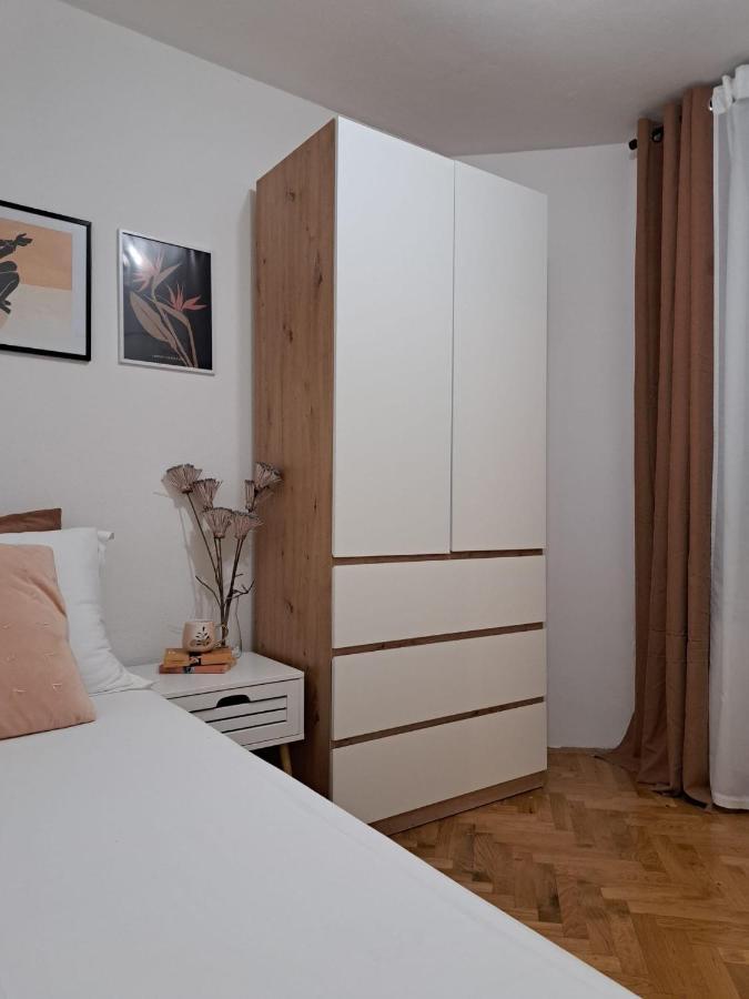 Ocean Apartman Jesenice  Exterior foto